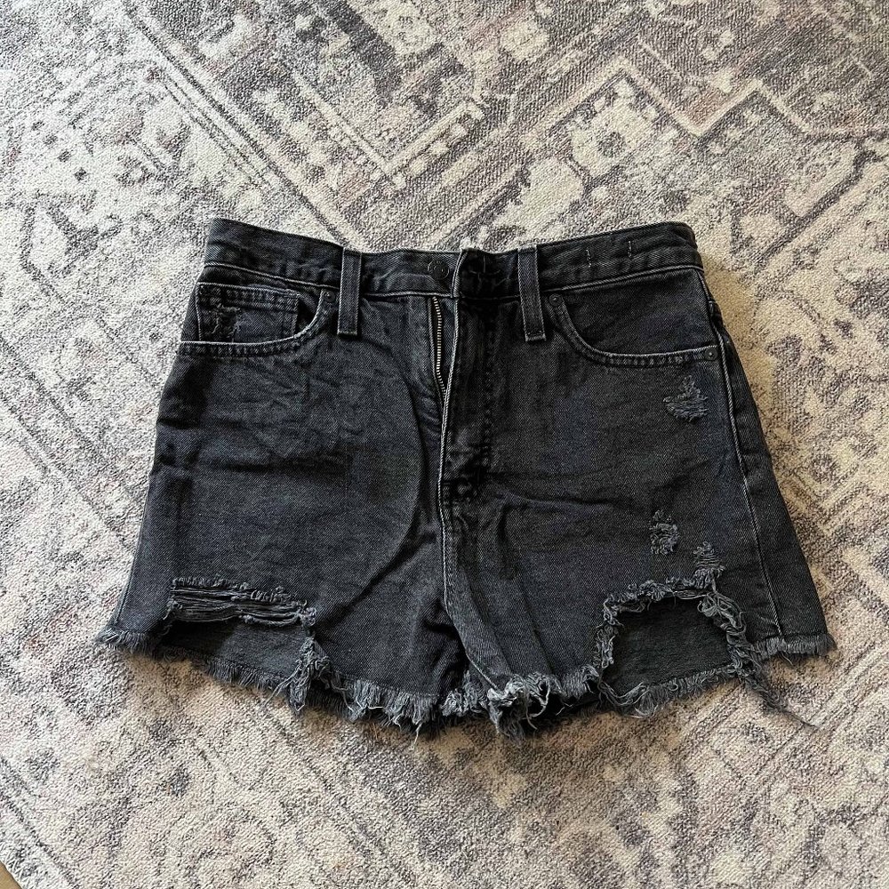 Madewell The Mom Jean Shorts Dark Gray / Black Denim 26